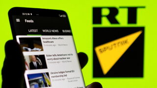 ЕС забрани руска телевизия и информационна агенция
