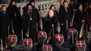 Румен Радев: Никоя памет не заслужава да бъде хвърлена на политическите бесове