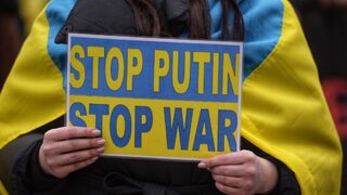 Руски режисьор до руските театри: Дарявам на украинците парите, които ми плащате