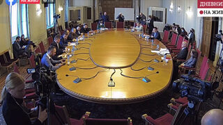 НАП: В деня на паниката по бензиностанциите оборотите са скочили двойно