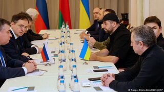 Прах в очите ли са преговорите между Киев и Москва