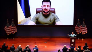 Битка на втория фронт: как Зеленски печели подкрепата на световните политици