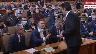 В синхрон с ДПС управляващите окончателно премахнаха "златните" паспорти