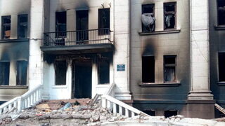 Войната, ден 30: Русия ще се съсредоточи върху Донбас, под театъра в Мариупол може да има 300 убити
