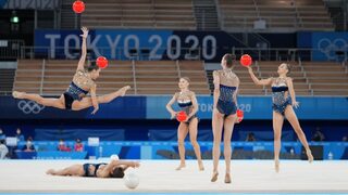 <span class="highlight">Раева</span> за новия отбор: Наследството на най-успешния ансамбъл дава сили, но и тежи