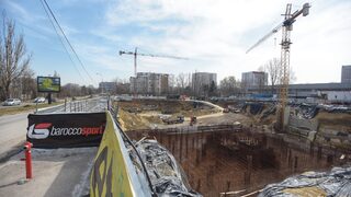 Кой какво чака: Част от улица в "Студентски град" от година стои затворена
