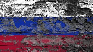 Олио, бензин и страх - пропагандният "коктейл Молотов" на Русия за Централна и Източна Европа