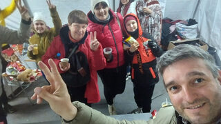 Държавата най-сетне помогна на доброволците с посрещането на бежанците при Дуранкулак
