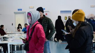 Здравната комисия прие "закон с конвулсии" за плащането на осигуровките на бежанците