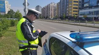Жертвите <span class="highlight">по</span> пътищата пак се увеличават въпреки законовите промени и повечето глоби
