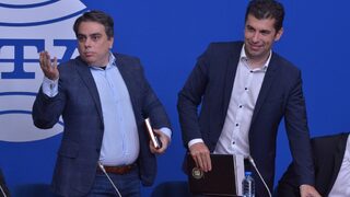 Асен Василев уверява: може да има дори намаление на цената на газа