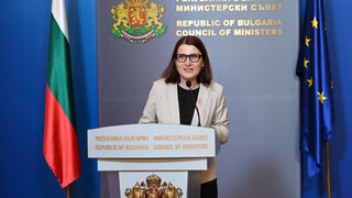 Над 59 хил. бежанци трябва да напуснат хотелите, държавата има 33 хил. места за тях