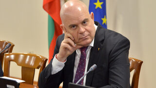 Съдът задължи съдебния съвет частично да се произнесе за "Жоси" в процедурата срещу Гешев