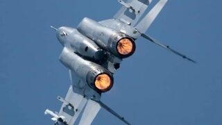 Сигнал за бомба на турски пътнически самолет пак вдигна българските МиГ-29