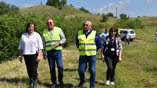 Нинова: БСП не е срещу еврото, но да видим първо анализите