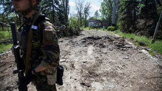 Френски журналист е убит в Донбас, Украйна обвини Русия (допълнена)