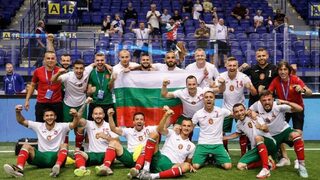 България победи Франция и стигна полуфиналите на европейското по минифутбол