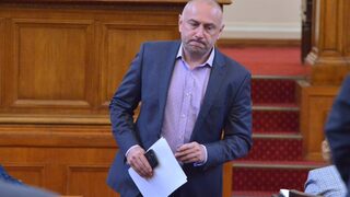Бъдещето <span class="highlight">на</span> управлението: Актуализацията <span class="highlight">на</span> бюджета ще бъде подкрепена <span class="highlight">на</span> първо четене, увери Каримански