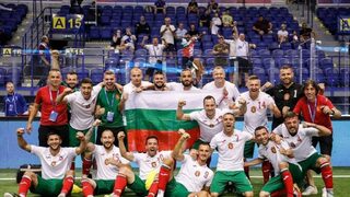 България ще играе за бронза на европейското по минифутбол след загуба с дузпи
