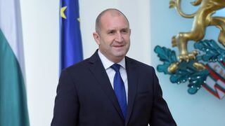 Бъдещето на управлението: Според президента в парламента убиват доверието в политиците