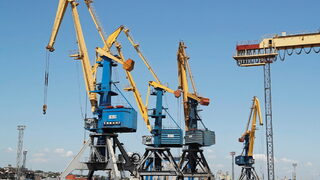 Първият чуждестранен кораб напусна Мариупол