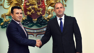 Откъде дойде македонската еуфория на президента