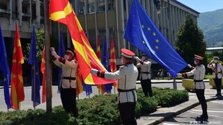 Медии: България унижава и шиканира Северна Македония