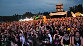 Фотогалерия: Първият ден от софийското издание на Hills Of Rock