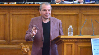 Тошко Йорданов: Нищо не е изгубено, ако следващият кабинет е без Василев и Петков