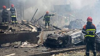 Русия нанесе удари с цивилни жертви в Западна Украйна, Киев продължава контраатаката на юг