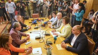 "Има такъв народ" обеща на БСП да подкрепи антикорупционното законодателство на първо четене