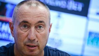 Станимир Стоилов: "Хамрун" е напълно равностоен на "Левски"