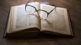Проучване: 20% от българите не са прочели нито една книга през 2021 г.