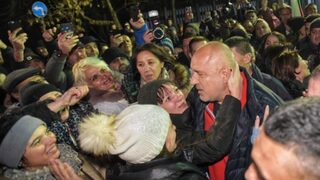 Шест месеца по-късно арестът на Борисов стана актуална тема в европарламента