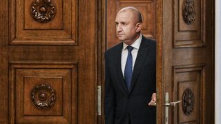 Какво иска президентът? И какво може да получи