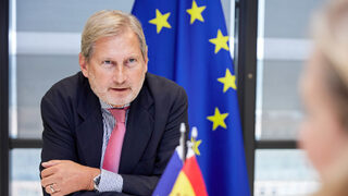 Евродепутати обвиниха Европейската комисия в снизходителност към Унгария
