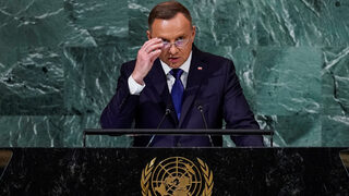 Полша поиска от САЩ ядрени оръжия, Германия покани Испания в противоракетния си <span class="highlight">щит</span>