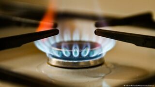 Франция подпомага щедро гражданите си заради високите цени