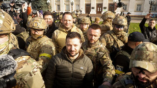 "Наистина съм щастлив": Зеленски пристигна в Херсон