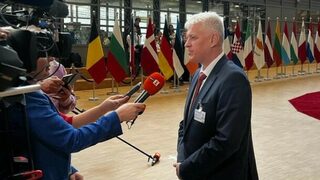 България ще помага на Украйна с обучаването на 60 санитари