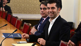 "Продължаваме промяната" предлага кабинетът да назначава шефове на служби