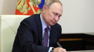 Манипулираният народ: Защо руснаците вярват на Путин