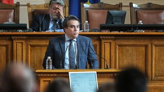За "полета на гълъба": политическите сили отговориха на критиката на премиера за Шенген