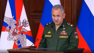 Шойгу предложи рязко увеличаване на руската армия и повишаване на наборната възраст