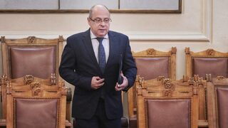 Минималната заплата се вдига на 780 лв. от януари