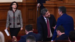 Правителство с последния опит или пак избори виждат депутатите в първия си работен ден