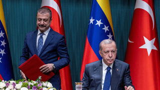 Анкара обяви по-евтини <span class="highlight">ипотечни</span> кредити за турци със средни доходи