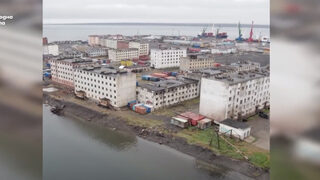Певек: Загиващият арктически град, в който е най-северната атомна централа в света
