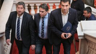 "Продължаваме промяната" и "Демократична България" преговарят да са заедно и на парламентарни избори