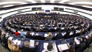 Европарламентът настоя за военна помощ за Украйна толкова дълго, колкото е необходимо